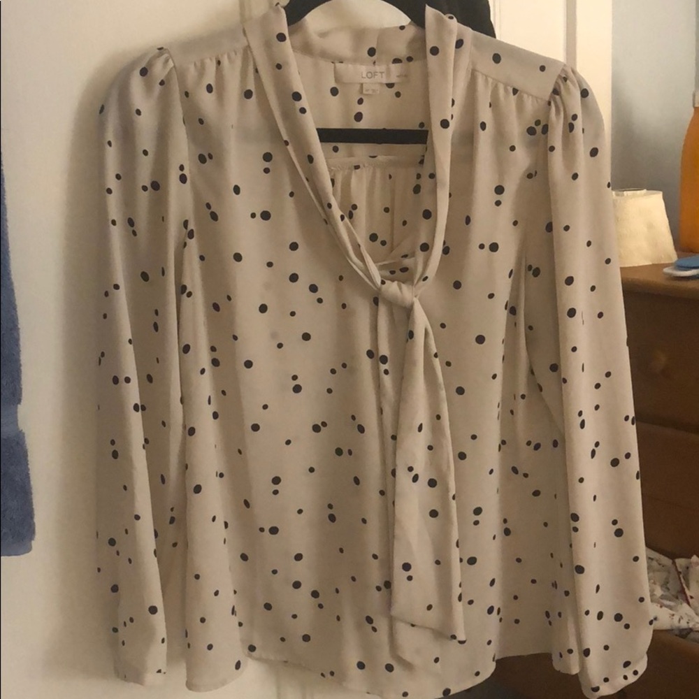 Cute polka dot LOFT blouse.
